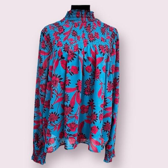 Abercrombie and Fitch women’s  L blouse with elastic neck, bodice, and cuffs - Picture 1 of 10